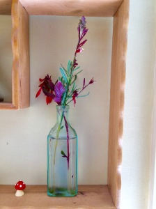 Native Australian flowers in a tiny glass bottle #onlinedating #over50